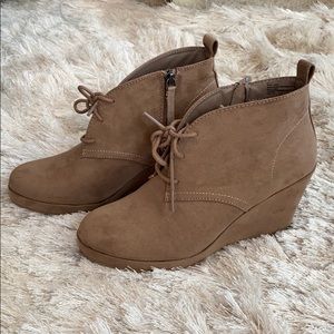 Target Dolce Vita boots size 8!